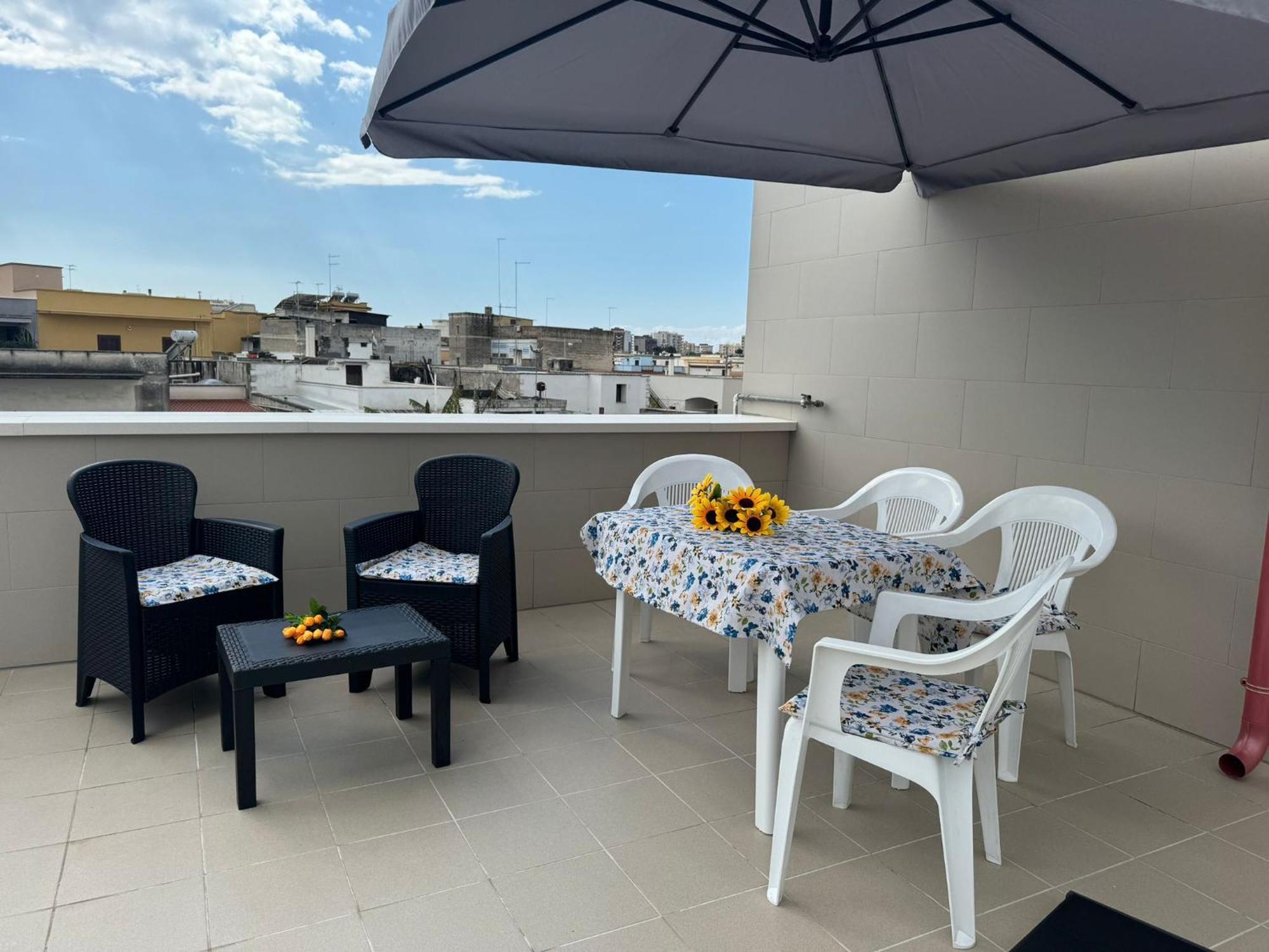 Casa Vacanze La Perla Rara Taranto Exterior foto
